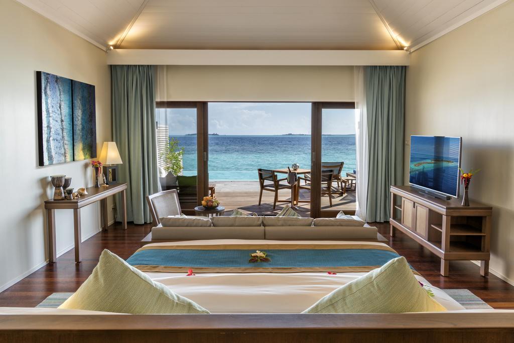 Hurawalhi Island Resort Exterior photo